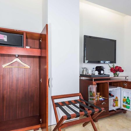 Nh Royal Urban Cartagena Hotel Ngoại thất bức ảnh