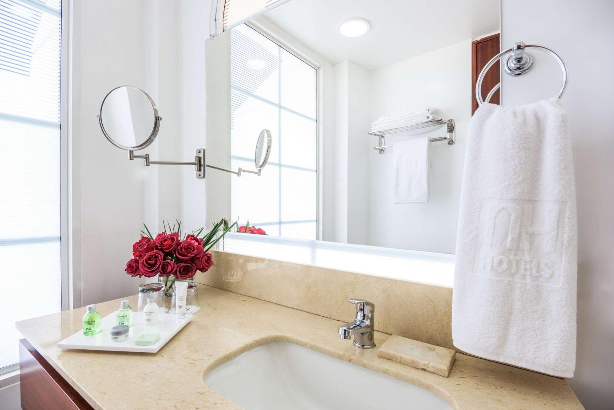 Nh Royal Urban Cartagena Hotel Ngoại thất bức ảnh