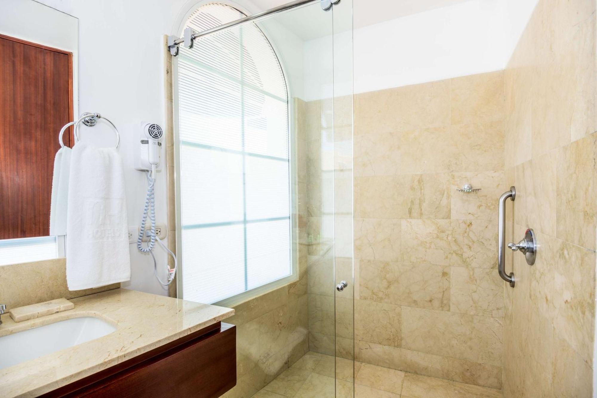 Nh Royal Urban Cartagena Hotel Ngoại thất bức ảnh