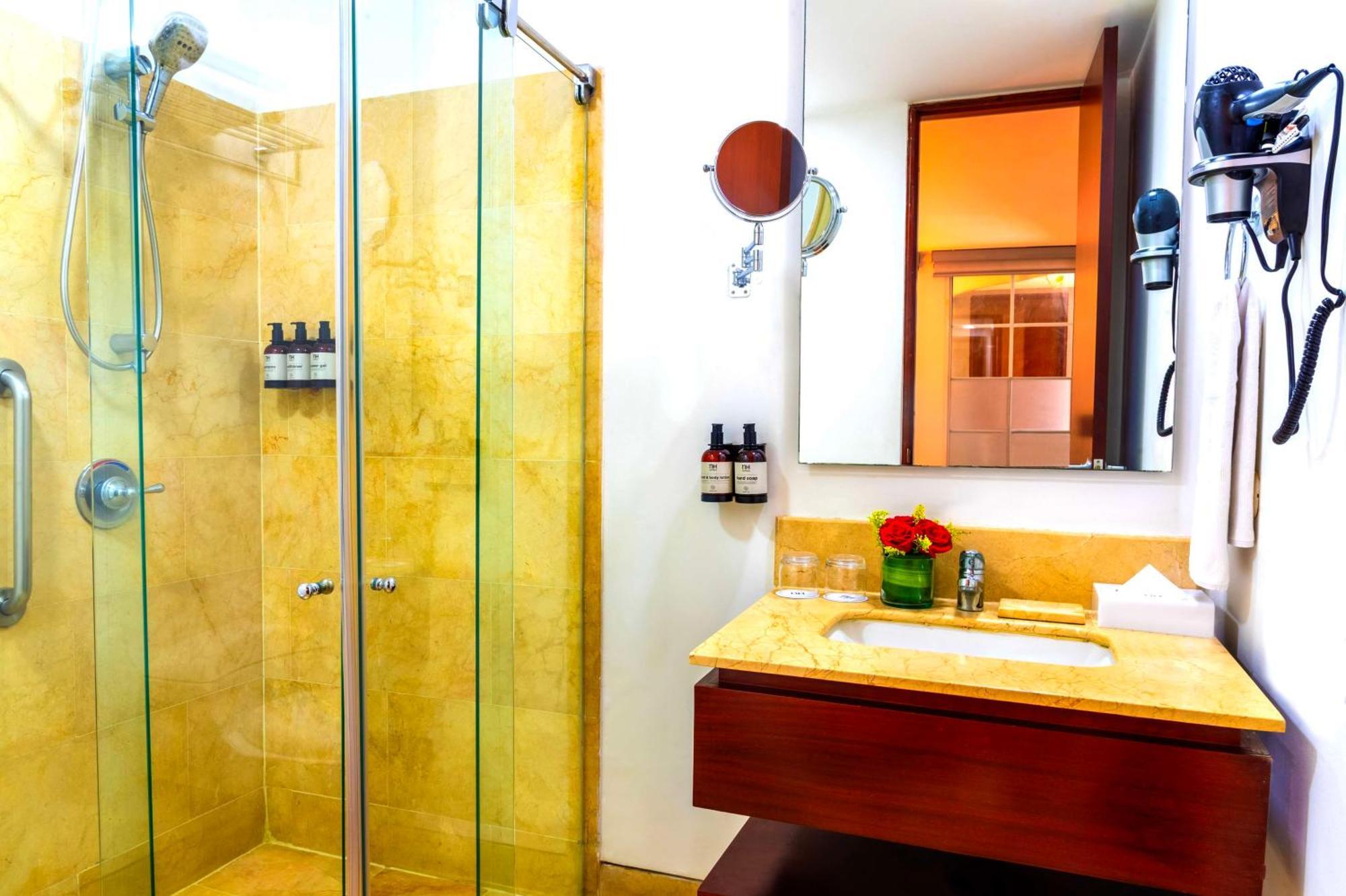 Nh Royal Urban Cartagena Hotel Ngoại thất bức ảnh