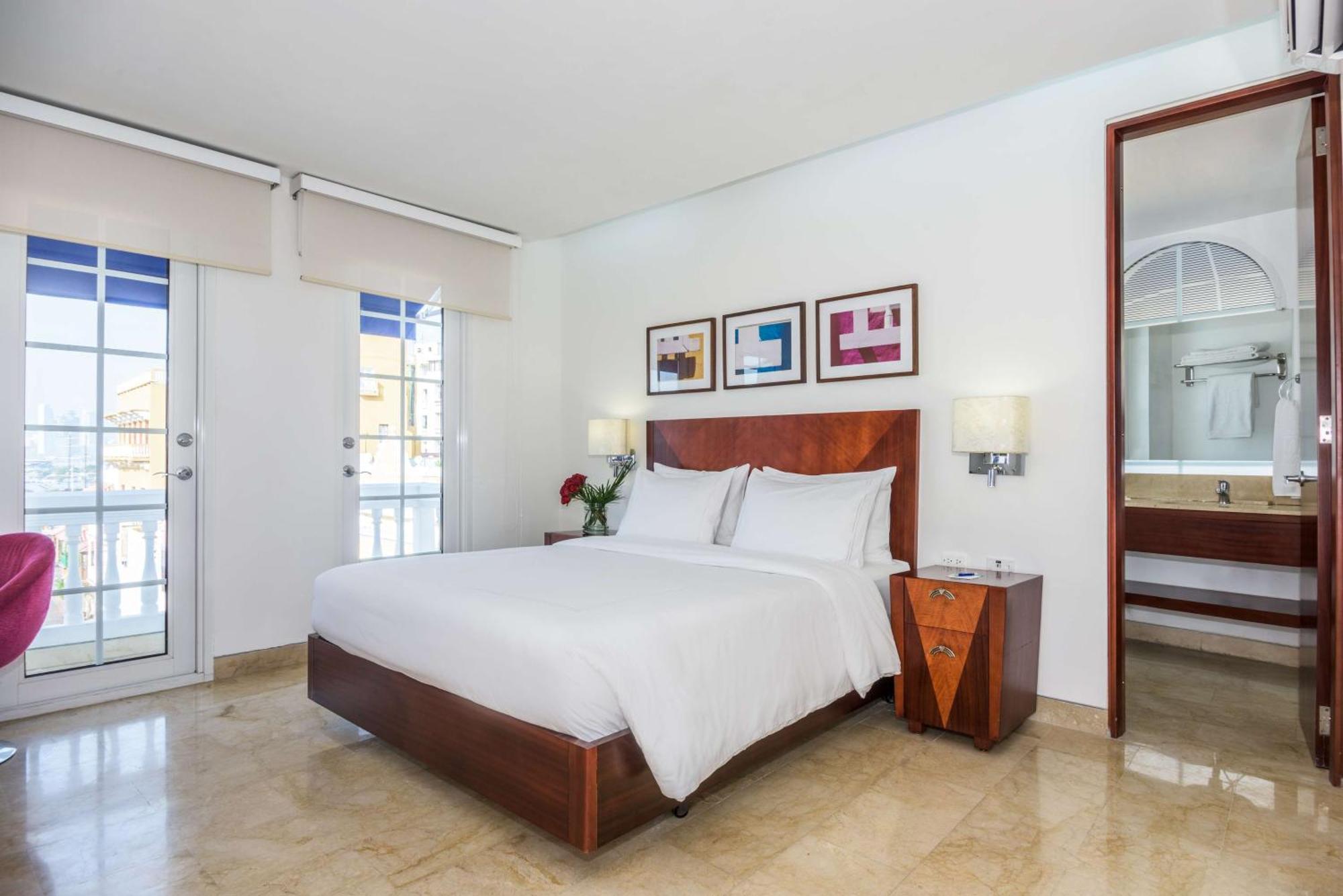 Nh Royal Urban Cartagena Hotel Ngoại thất bức ảnh